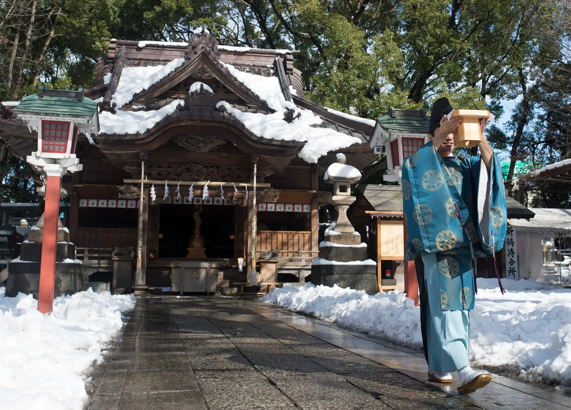 雪降る神社04